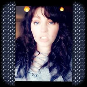 Meet your Posher, Lauren marie